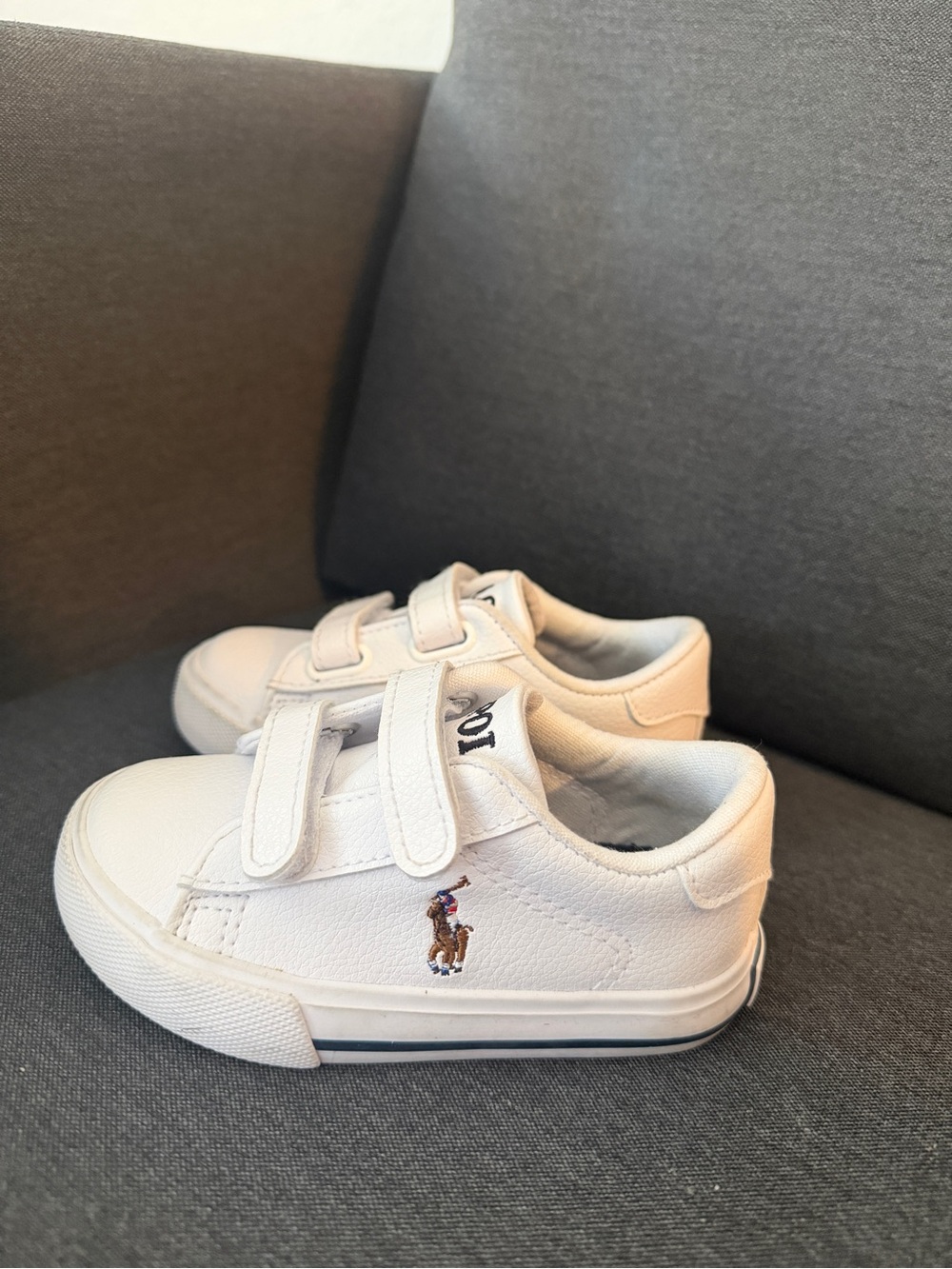 Polo by Ralph Lauren White Toddler Size 6 Velcro Sneakers